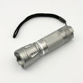 Linterna LED Impermeable Q3 Titanium [Regalo Personalizado]